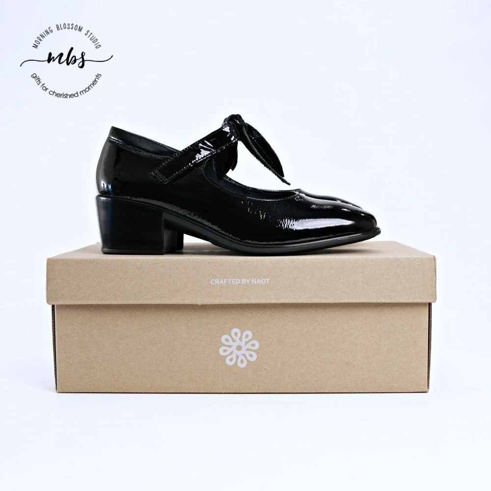 NIB‎ Naot Nobility Mary Jane Crinkle Patent Leather Orthopedic Black Women 40